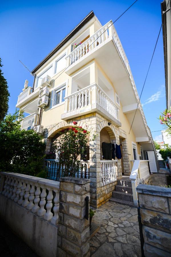 Apartmani Milka Zadar Bagian luar foto
